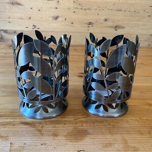 Elegant Leaf Design Candle Holders